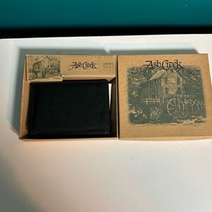 Ash Creek Black Leather Wallet Card Holder